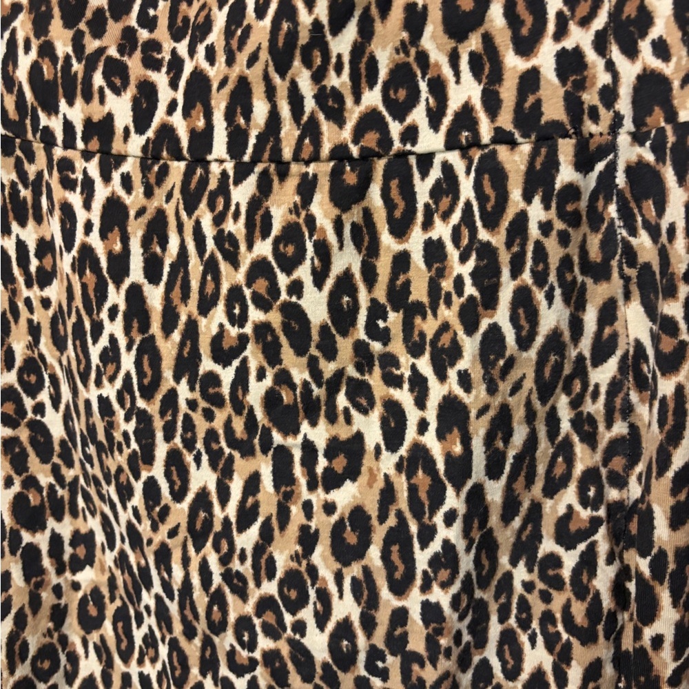 💋3 for $25 Charlotte Russe cheetah print mini skirt - Picture 2 of 3